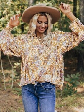 Meritt The Ivee Floral Babydoll Top In Mustard size large